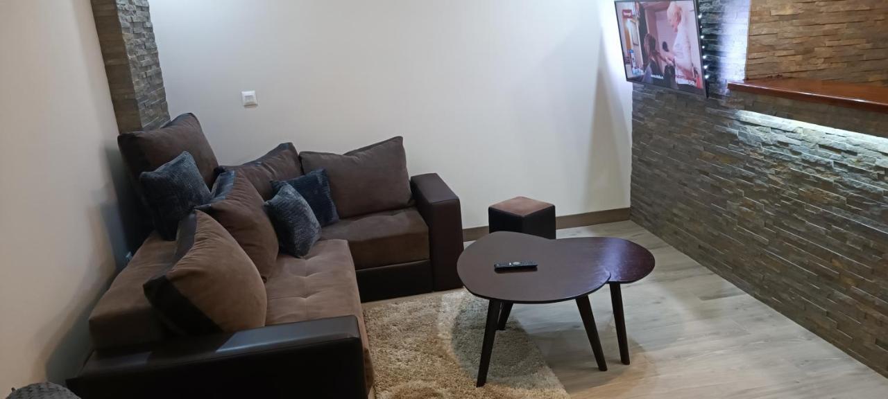 Appartamento Tajna037 Kruševac Esterno foto